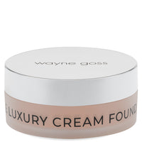 The Luxury Cream Foundation - Shade 10