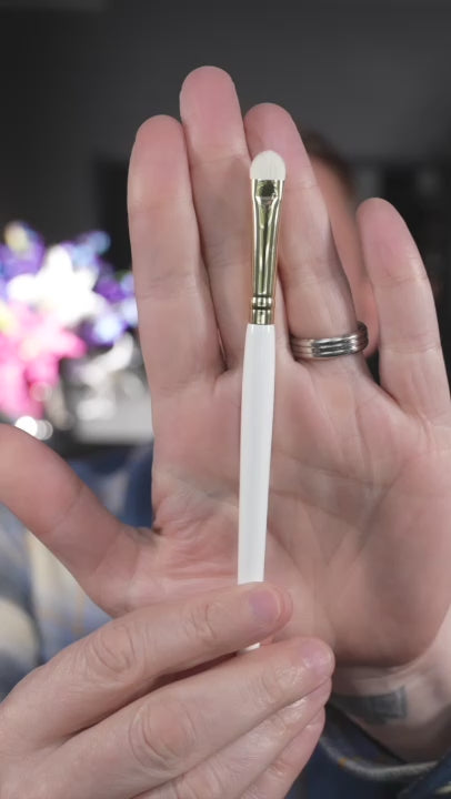 12 Medium Laydown Brush