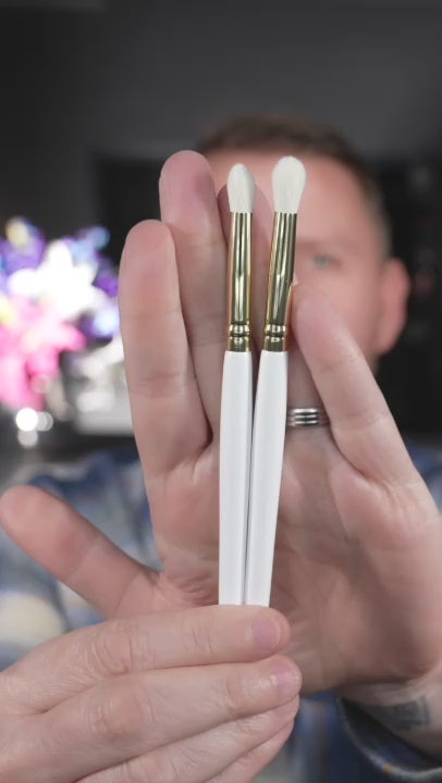 8 Medium Crease Brush