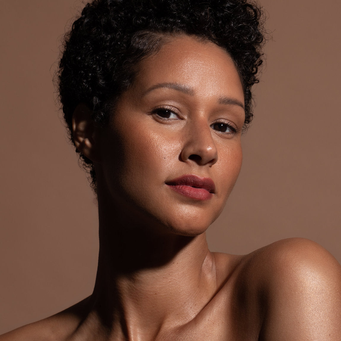 The Radiance Boosting Face Palette - Deep Copper